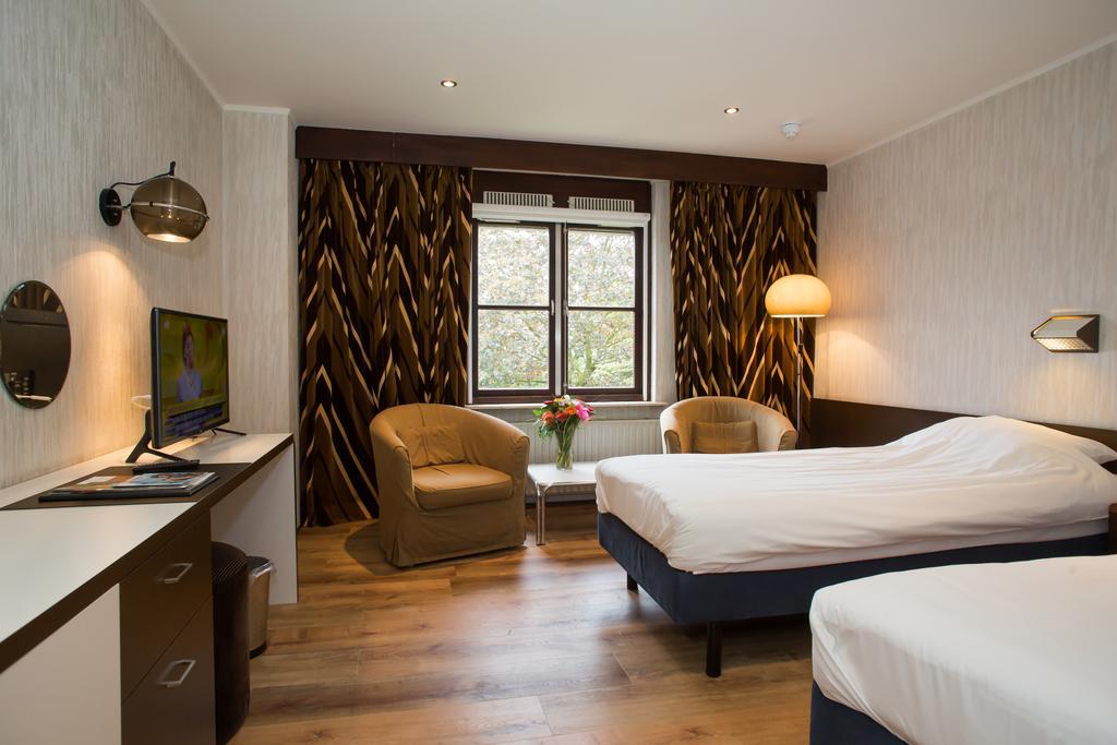 Tweepersoonskamer met 2 Aparte Bedden